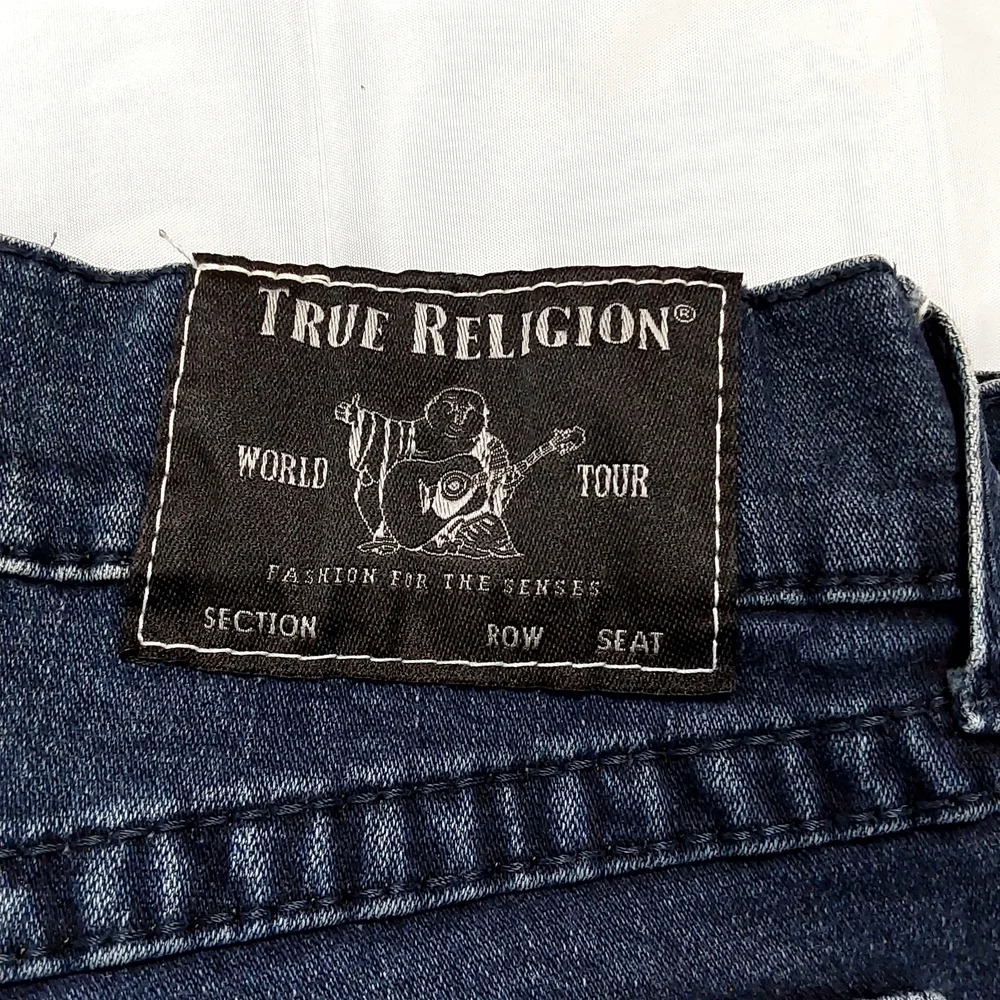 True Religion  Geno Relaxed Slim Big T Jeans